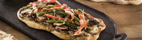 Asparagus, Mushroom and Cheese Flatbread - calories, carbs, nutrition