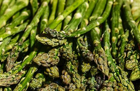 Asparagus Vinaigrette - calories, carbs, nutrition