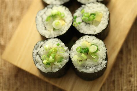 Avocado, Cucumber, Pickled Daikon Roll - calories, carbs, nutrition