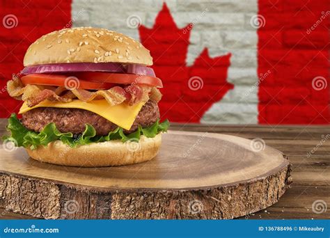 Bacon Cheeseburger (4 oz Canadian) - calories, carbs, nutrition