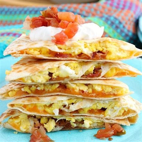 Bacon & Egg Quesadilla - calories, carbs, nutrition