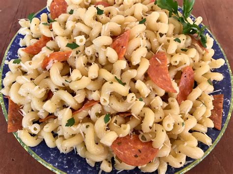 Bacon, Green Pea, Cheese Cavatappi - calories, carbs, nutrition