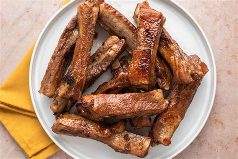 Baked Spareribs with Bronze BBQ Sauce - calories, carbs, nutrition