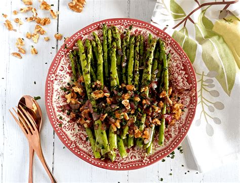 Balsamic Onion Asparagus Flatbread - calories, carbs, nutrition