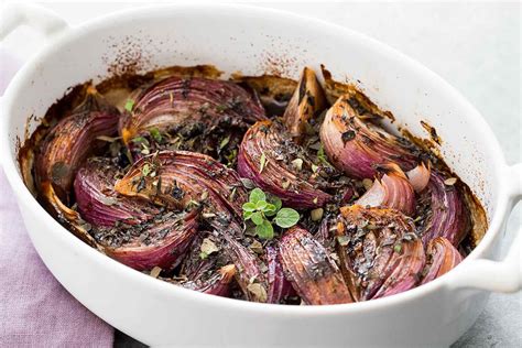 Balsamic Roasted Red Onions - calories, carbs, nutrition