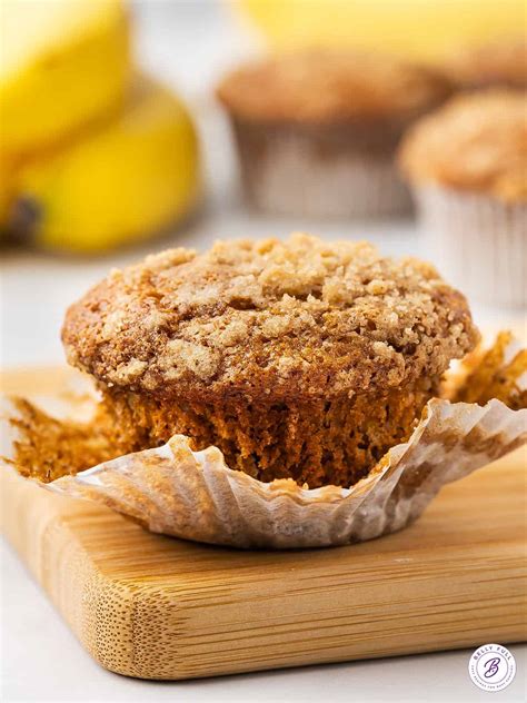 Banana Crumb Muffin - calories, carbs, nutrition