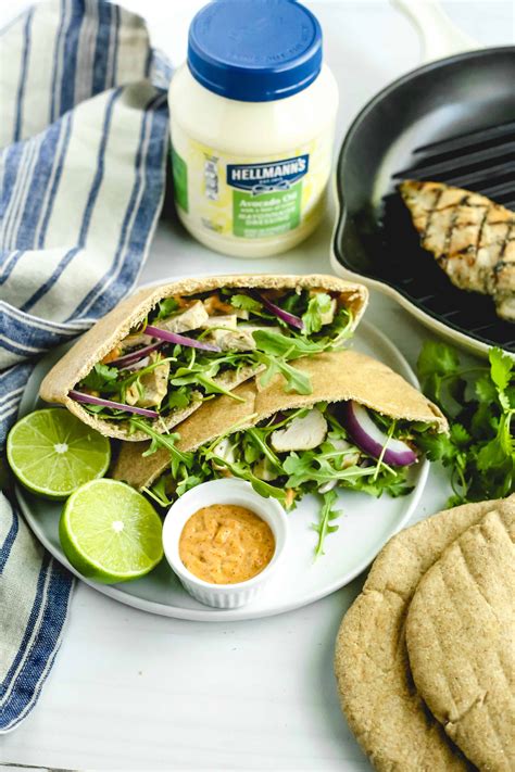 Barbeque Chicken Pita (10375.0) - calories, carbs, nutrition