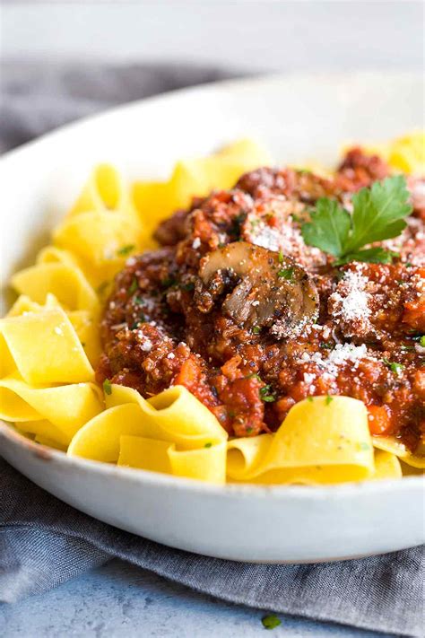 Beef Bolognese with Vegetables MEDIUM - calories, carbs, nutrition