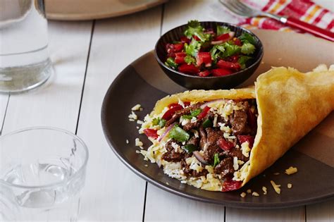 Beef Machaca Burrito with Pico de Gallo - calories, carbs, nutrition