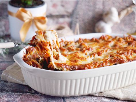 Beef Mushroom Kale Pasta Bake (46008.1) - calories, carbs, nutrition