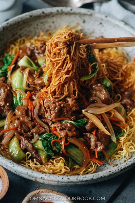 Beef Peppers with Pan-Fried Noodles - calories, carbs, nutrition