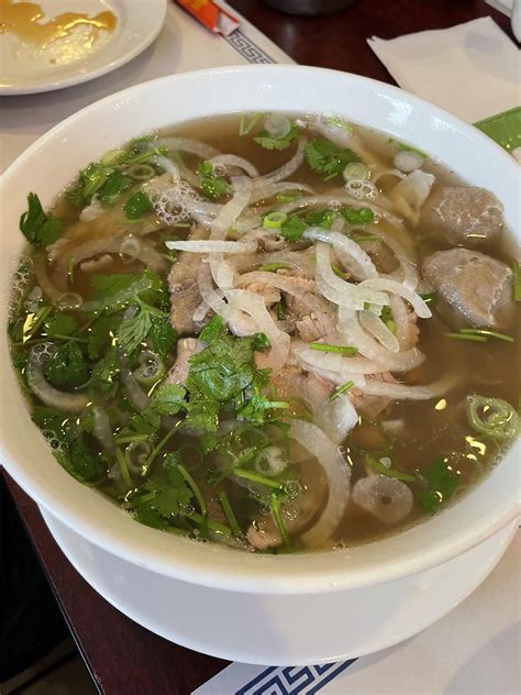 Beef Pho Noodle Bowl - calories, carbs, nutrition