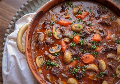 Beef Ragout Burgundy - calories, carbs, nutrition