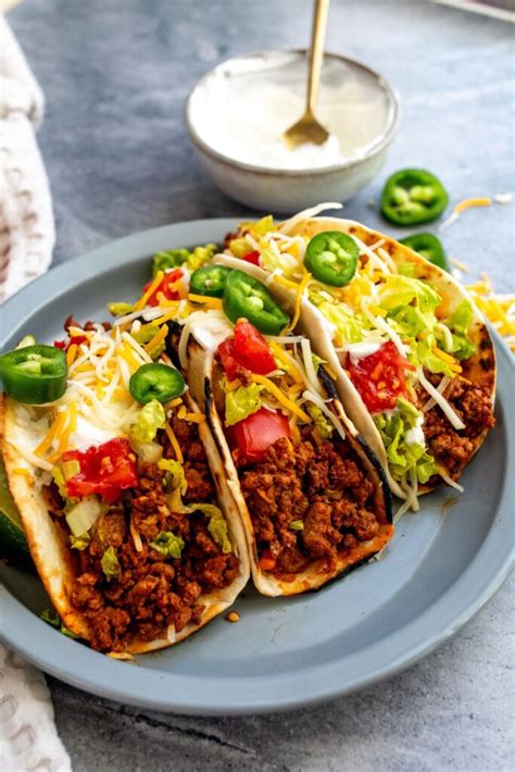 Beef Soft Tacos, Ground Beef, Cheese, Lettuce - calories, carbs, nutrition