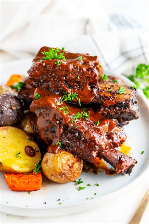 Beef Top Round Braised Mole BBQ 3 oz - calories, carbs, nutrition