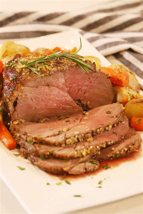 Beef Top Round Herb Crusted 3 oz - calories, carbs, nutrition