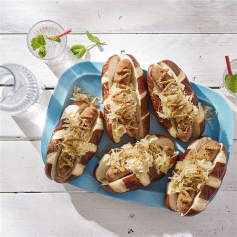 Beer Braised Sausage with Sauerkraut - calories, carbs, nutrition