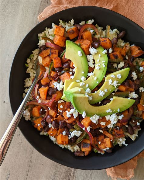 Black Bean & Rice Bowl - calories, carbs, nutrition