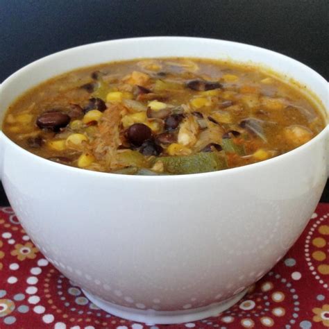 Black Bean Soup with Shredded Cheddar Cheese, Southwest Cornbread (600VEG) - calories, carbs, nutrition