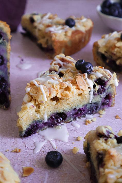 Blueberry Coffee Cake, Vegetarian - calories, carbs, nutrition