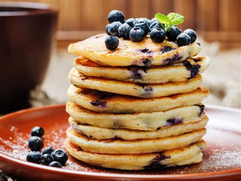 Blueberry Pancakes - 3 - calories, carbs, nutrition