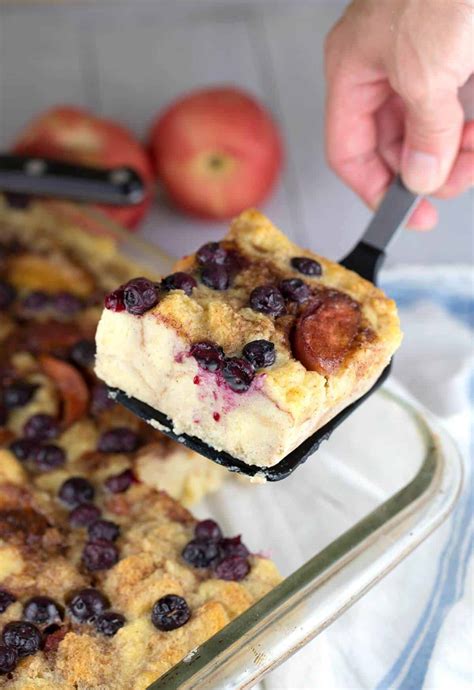 Blueberry Peach Bread Pudding w Peaches and Blueberries - calories, carbs, nutrition