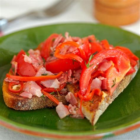 Breakfast Bruschetta with Pancetta - calories, carbs, nutrition