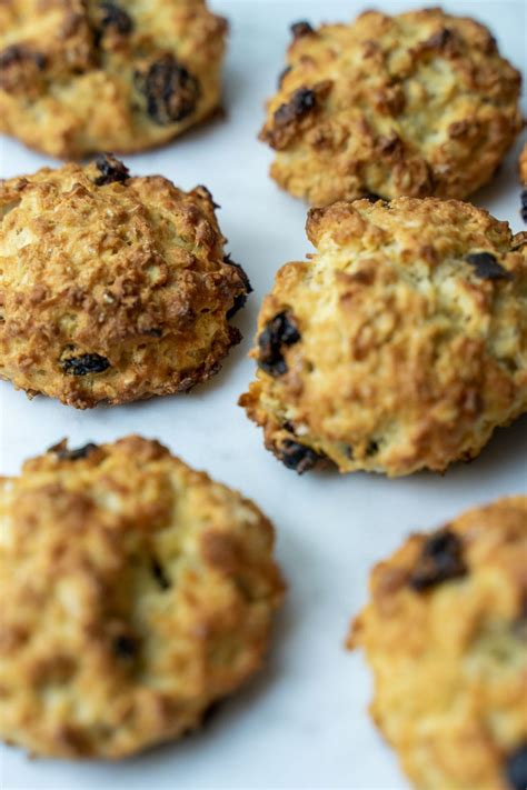 Breakfast Scones - calories, carbs, nutrition