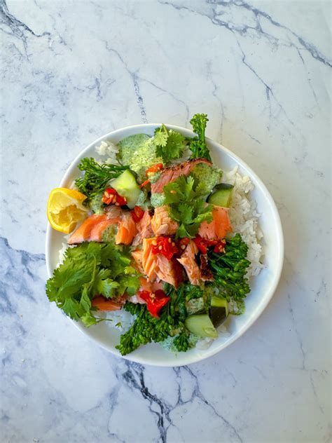 Brkf Bowl Salmon Rice & Kale Dukkah - calories, carbs, nutrition