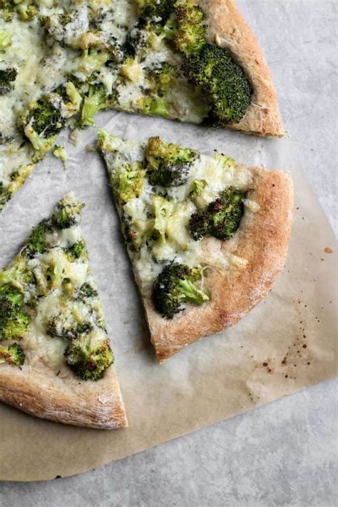 Broccoli and Cheddar Pizza - calories, carbs, nutrition