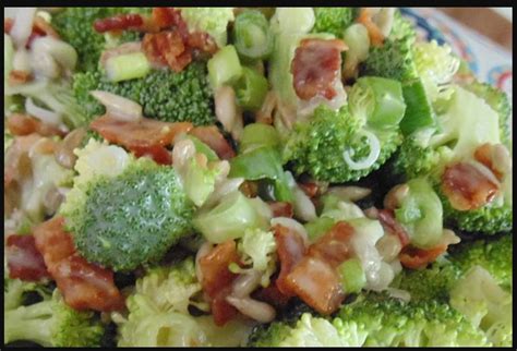 Broccoli Bacon and Sunflower Seed Salad - calories, carbs, nutrition