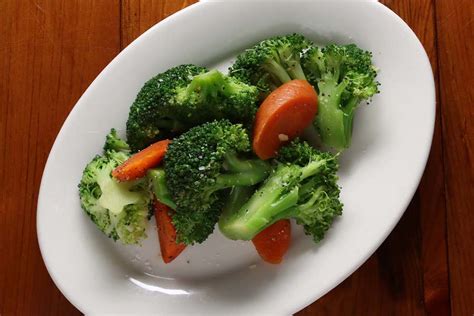 Broccoli & Carrot Medley - calories, carbs, nutrition