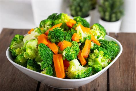 Broccoli Carrots Red Peppers Steamed 5 oz - calories, carbs, nutrition