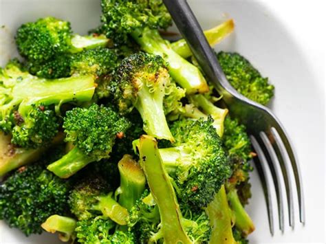 Broccoli Garlic Sauteed #12 Scoop - calories, carbs, nutrition