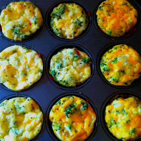 Broccoli, Red Pepper & Jack Muffins - calories, carbs, nutrition