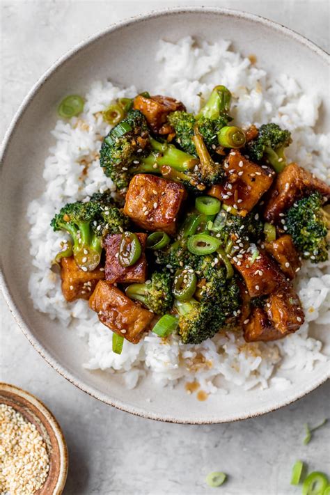 Broccoli Tofu Stir-Fry, over Rice - calories, carbs, nutrition