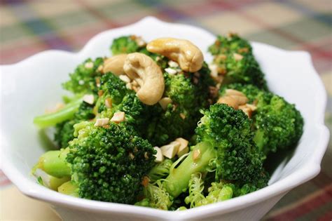 Broccoli w/Garlic Butter&Cashew - calories, carbs, nutrition