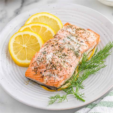 Broiled Salmon Fillet with Dill Butter - calories, carbs, nutrition