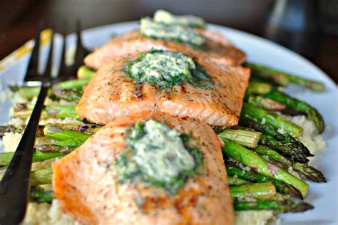 Broiled Salmon with Dill Butter - calories, carbs, nutrition