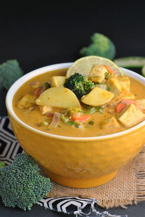 Broth Curry Panang 3/4 Cup - calories, carbs, nutrition