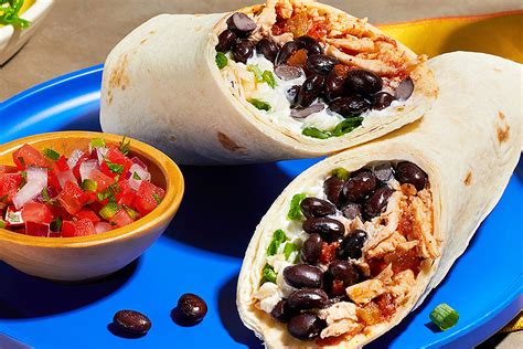 Burrito Bowl - White Rice, Chicken, Black Beans, Sour Cream, Cheese, Lettuce - calories, carbs, nutrition