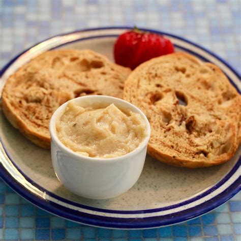 Butter Whipped Cinnamon Brown Sugar 2 Tbsp - calories, carbs, nutrition