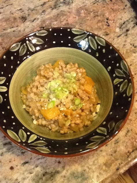 Butternut Squash and Barley Pilaf cup - calories, carbs, nutrition