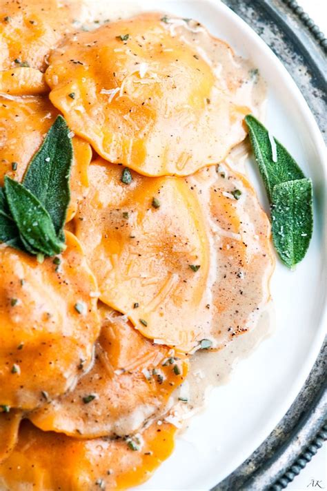 Butternut Squash Ravioli, Sage Cream Sauce, Zucchini (600HS) - calories, carbs, nutrition