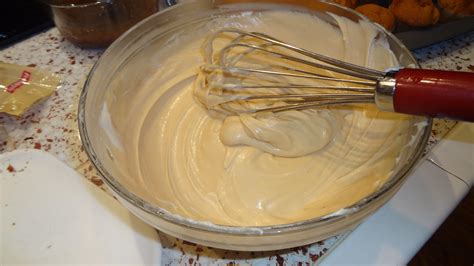 Butterscotch Cream Cheese Icing - calories, carbs, nutrition