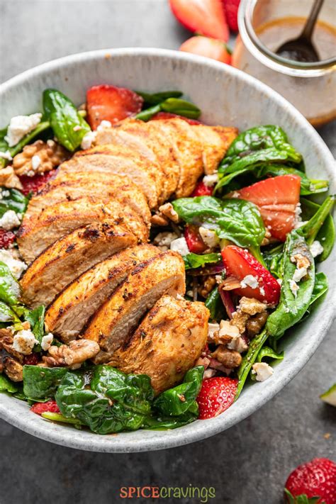 Cajun Lemon Chicken Salad Plate - calories, carbs, nutrition