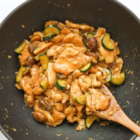 Cantonese Chicken and Mushrooms - calories, carbs, nutrition