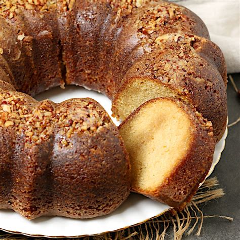 Caribbean Rum Cake - calories, carbs, nutrition