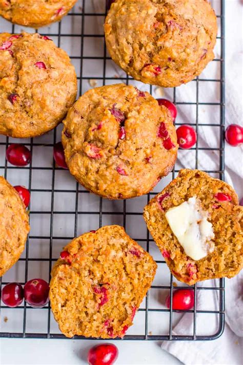 Carrot, Cranberry & Cinnamon Muffin - calories, carbs, nutrition