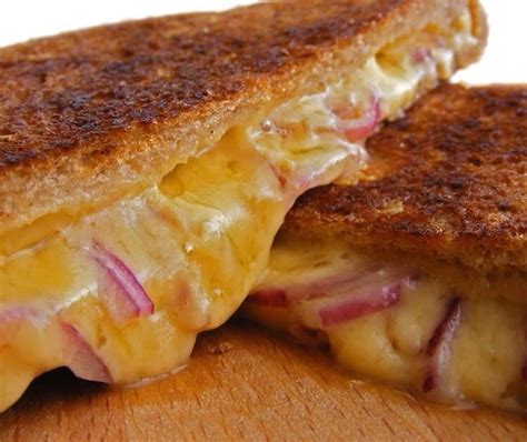 Cheese and Red Onion Toastie - calories, carbs, nutrition